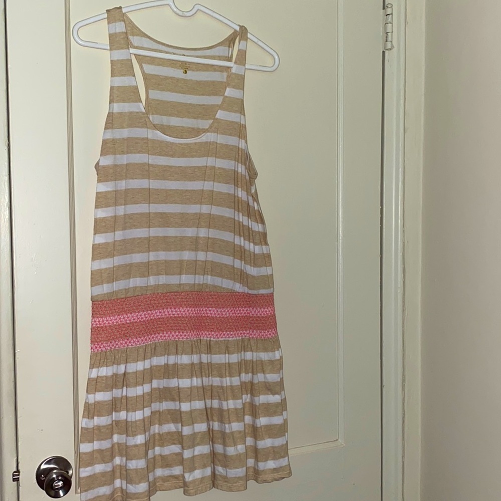 Iilly Pulitzer tan and white dress size: L